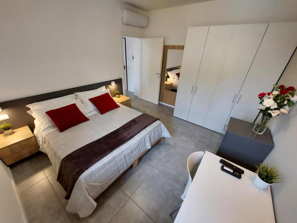 Residenza Delizia Camere & Appartamenti "Residenze Del Cuore" Verona Eksteriør bilde