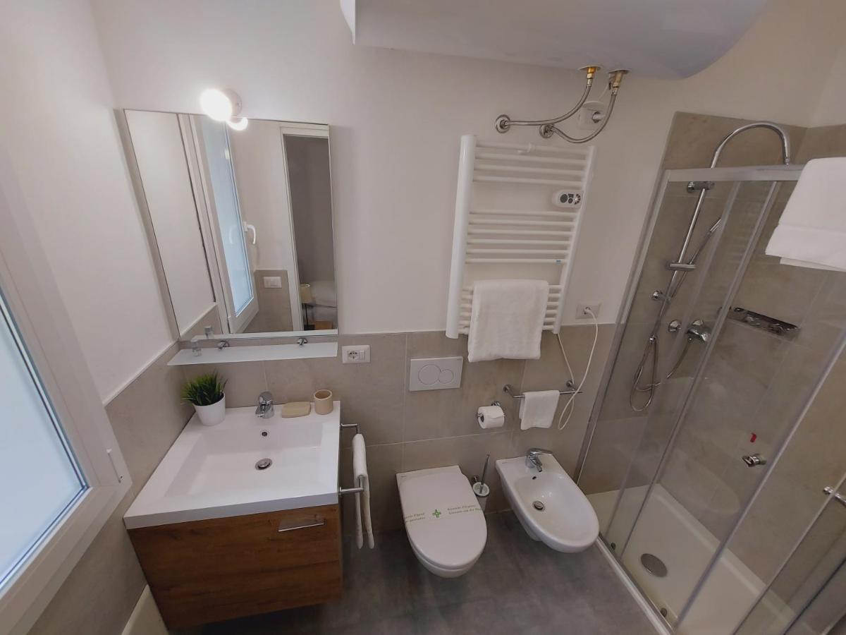 Residenza Delizia Camere & Appartamenti "Residenze Del Cuore" Verona Eksteriør bilde