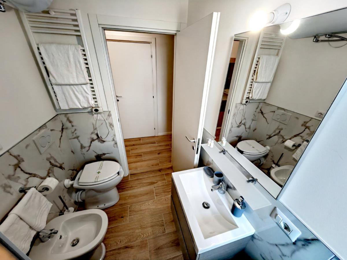Residenza Delizia Camere & Appartamenti "Residenze Del Cuore" Verona Eksteriør bilde